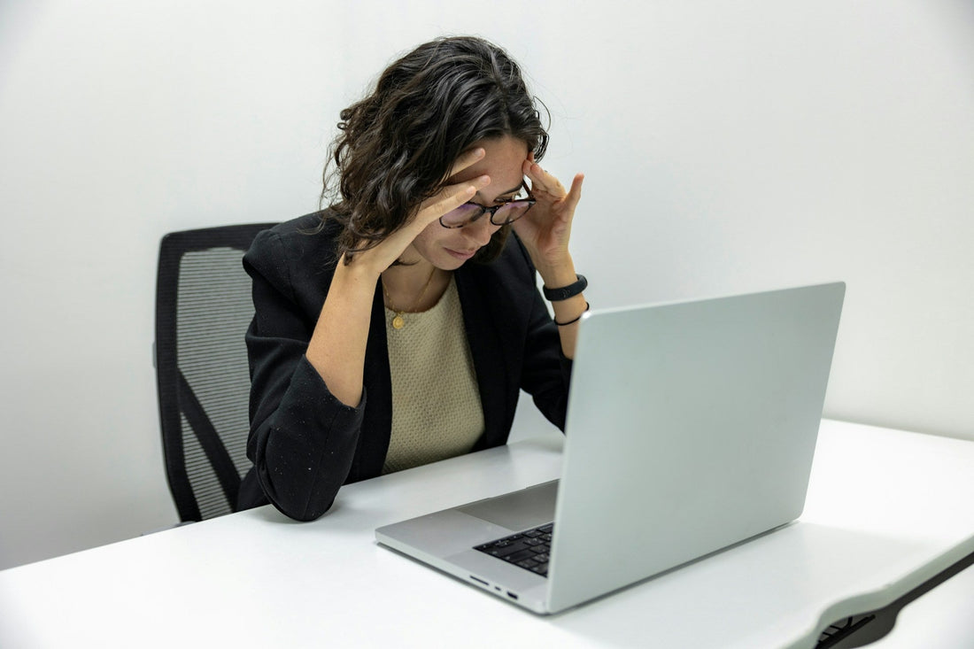 Choosing CBD Pain Relief in Toronto’s Condo and Desk-Life Culture - Curelux Wellness