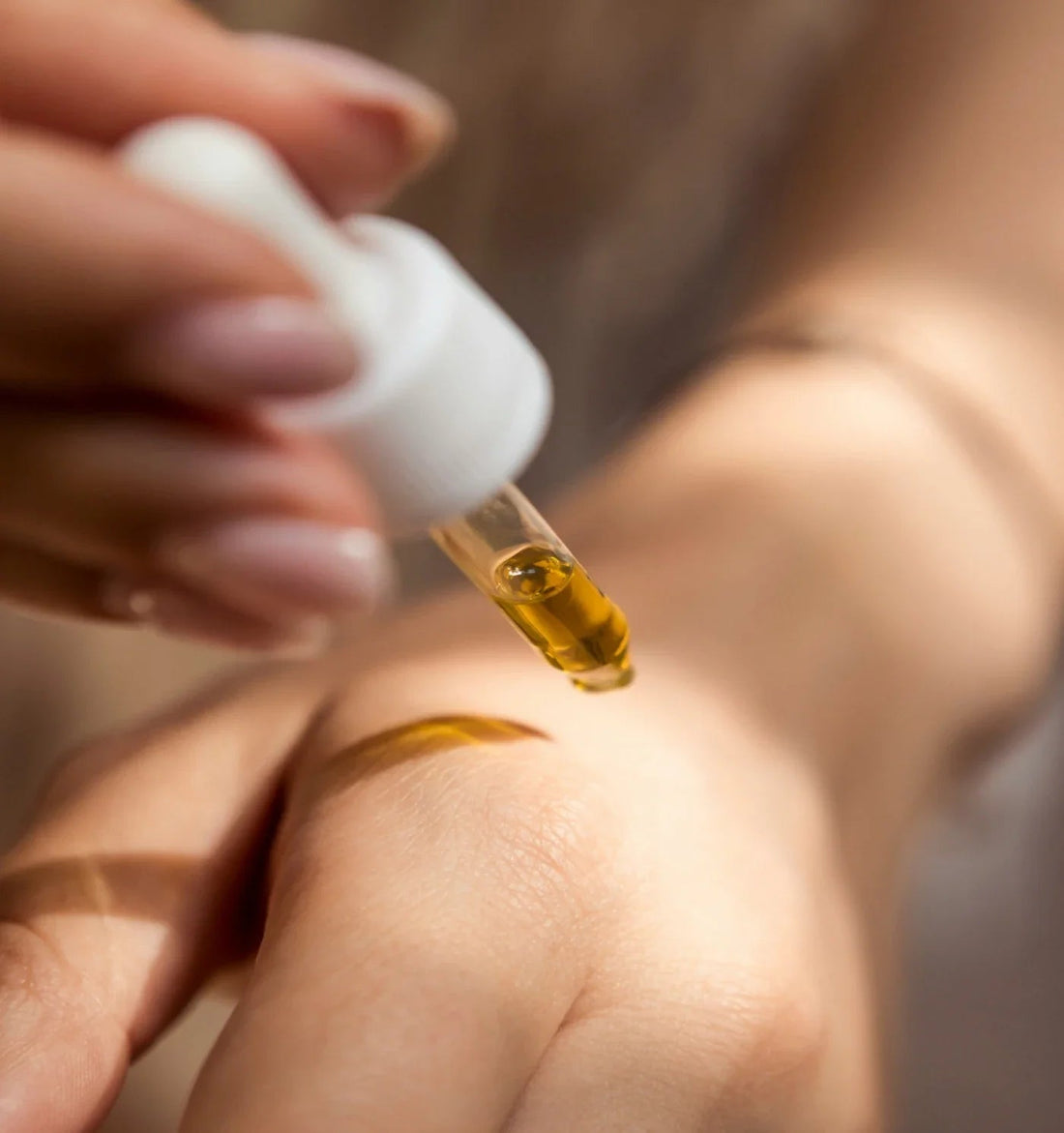 Toronto CBD Oil Guide: Read COAs, Spot Contaminants, Verify Legal THC - Curelux Wellness